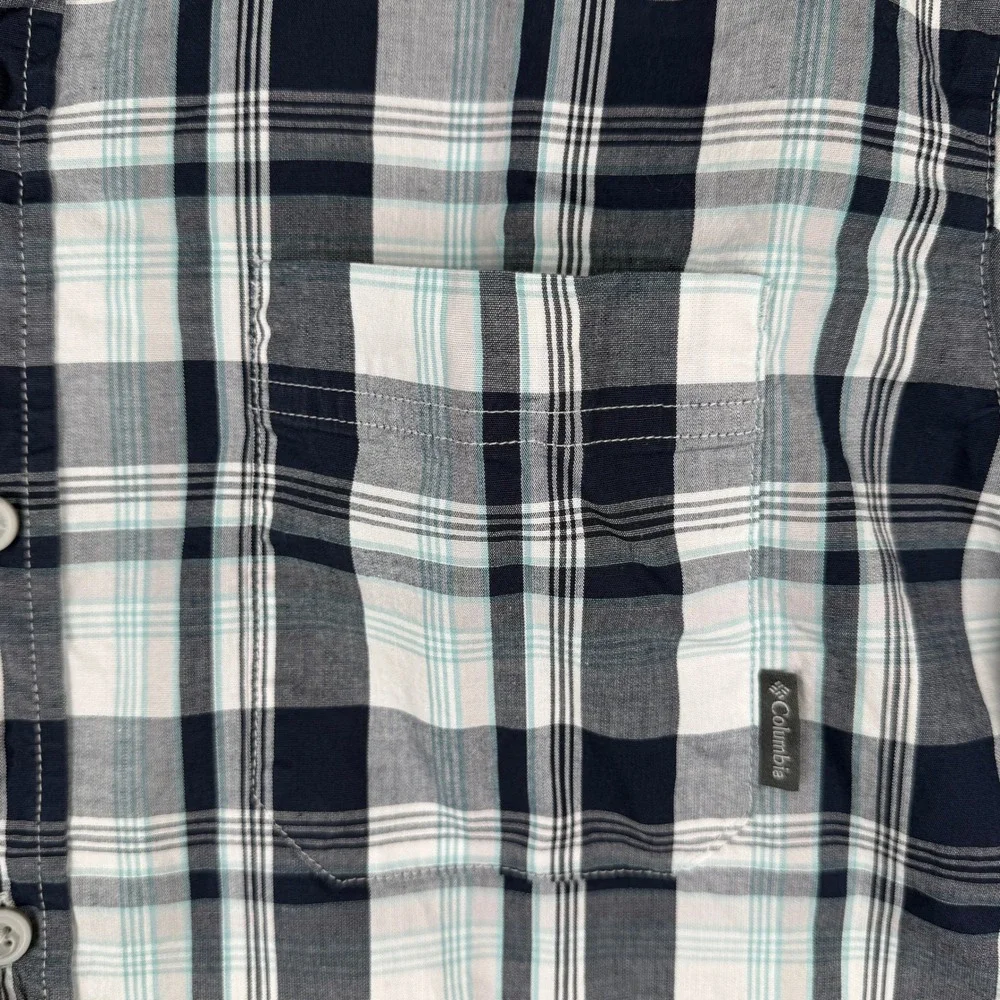 Columbia Button Down Shirt Mens XL Blue Plaid Short Sleeve Regular Fit AM9132